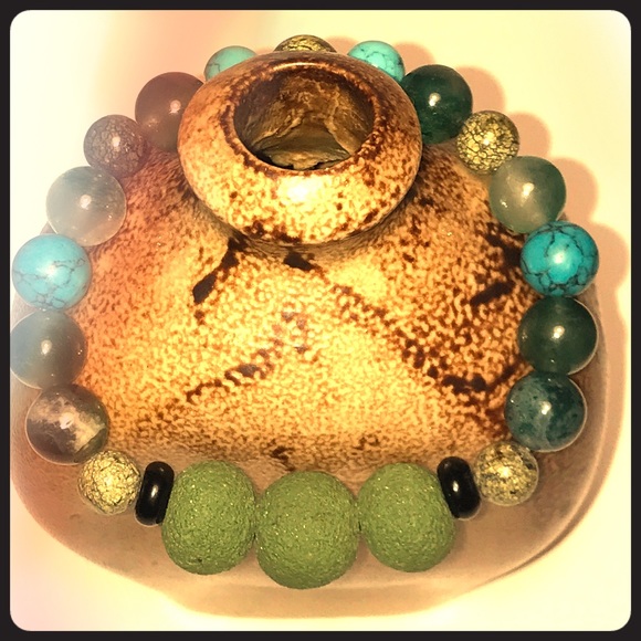 Essential Oil Diffuser Bracelet - Picture 3 of 7